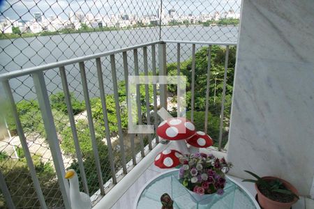 Apartamento à venda com 117m², 3 quartos e 2 vagas Apartamento à venda com 117m², 3 quartos e 2 vagasSuíte varanda