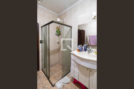 Casa à venda com 375m², 3 quartos e 3 vagasBanheiro 1 da Suíte 1