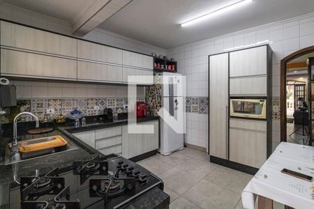 Casa à venda com 375m², 3 quartos e 3 vagasCozinha