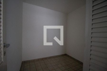Apartamento para alugar com 177m², 3 quartos e 2 vagas Apartamento para alugar com 177m², 3 quartos e 2 vagasQuarto de Serviço