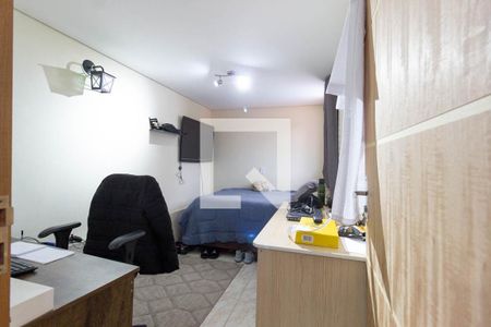 Casa à venda com 266m², 6 quartos e 3 vagas Casa à venda com 266m², 6 quartos e 3 vagasQuarto 1 casa 2
