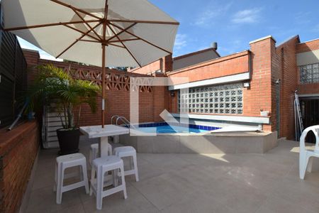 Casa de condomínio à venda com 363m², 3 quartos e 4 vagasPiscina