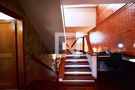 Casa de condomínio à venda com 363m², 3 quartos e 4 vagasHall