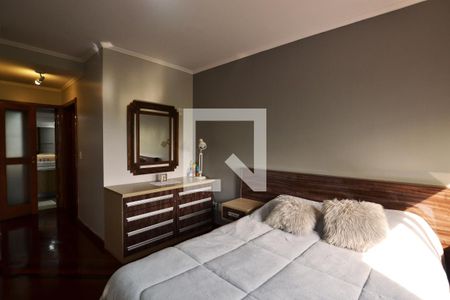 Casa de condomínio à venda com 363m², 3 quartos e 4 vagasSuíte