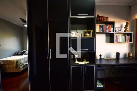 Casa de condomínio à venda com 363m², 3 quartos e 4 vagasQuarto 2