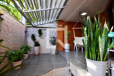 Casa de condomínio à venda com 363m², 3 quartos e 4 vagasVaranda