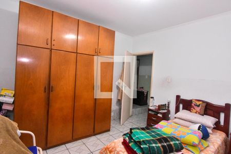 Casa à venda com 180m², 4 quartos e 1 vaga Casa à venda com 180m², 4 quartos e 1 vagaQuarto 2