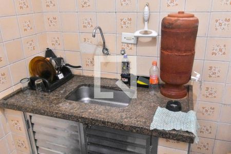 Casa à venda com 180m², 4 quartos e 1 vaga Casa à venda com 180m², 4 quartos e 1 vagaCozinha - Torneira
