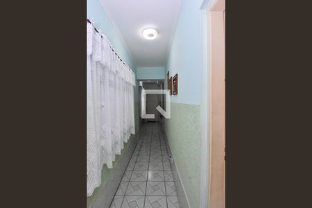 Casa à venda com 180m², 4 quartos e 1 vaga Casa à venda com 180m², 4 quartos e 1 vagaCorredor