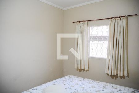 Casa à venda com 270m², 5 quartos e 2 vagasQuarto - Casa Fundos