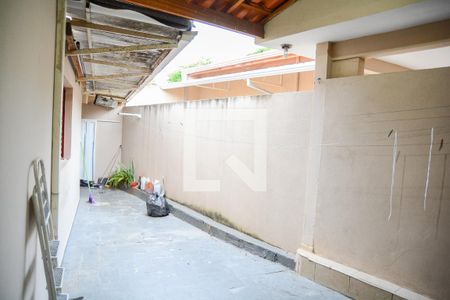 Casa à venda com 270m², 5 quartos e 2 vagasQuintal