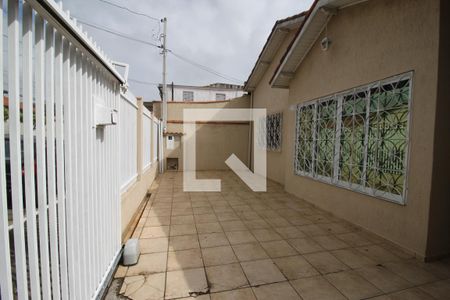 Casa à venda com 100m², 2 quartos e 3 vagasÁrea Externa