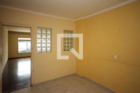 Sala de casa para alugar com 4 quartos, 180m² em Jardim Vila Formosa, São Paulo