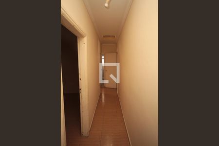 Corredor de casa para alugar com 4 quartos, 180m² em Jardim Vila Formosa, São Paulo