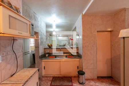 Casa à venda com 400m², 7 quartos e 3 vagas Casa à venda com 400m², 7 quartos e 3 vagasCozinha