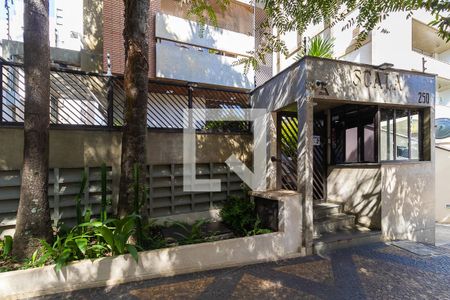 Apartamento à venda com 145m², 3 quartos e 2 vagasFachada e portaria