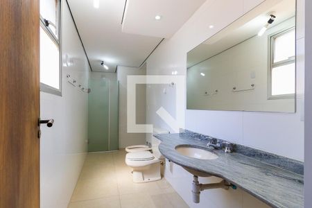 Apartamento à venda com 145m², 3 quartos e 2 vagasBanheiro da suíte