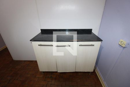 Sala de kitnet/studio para alugar com 1 quarto, 39m² em Centro, Campinas