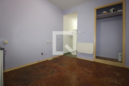 Sala de kitnet/studio para alugar com 1 quarto, 39m² em Centro, Campinas