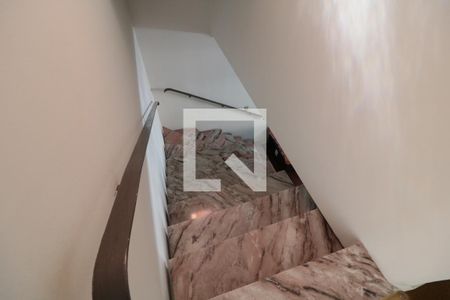 Escada de casa à venda com 3 quartos, 200m² em Parque São Jorge, São Paulo