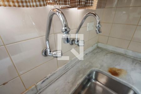 Casa à venda com 251m², 2 quartos e 6 vagas Casa à venda com 251m², 2 quartos e 6 vagasCozinha