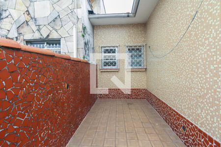 Casa à venda com 251m², 2 quartos e 6 vagas Casa à venda com 251m², 2 quartos e 6 vagasÁrea de serviço