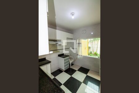 Casa à venda com 424m², 5 quartos e 5 vagas Casa à venda com 424m², 5 quartos e 5 vagasCozinha