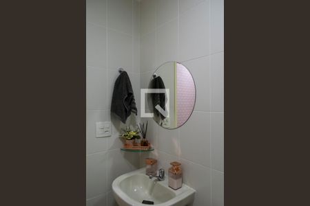 Apartamento à venda com 54m², 2 quartos e 1 vaga Apartamento à venda com 54m², 2 quartos e 1 vagaBanheiro