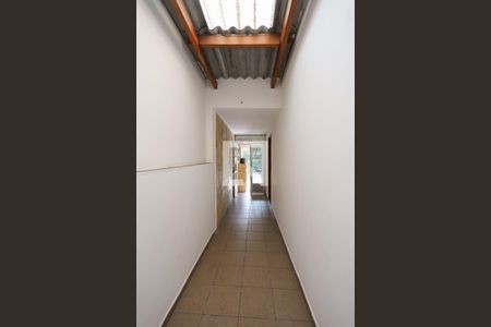 Casa à venda com 88m², 2 quartos e 2 vagas Casa à venda com 88m², 2 quartos e 2 vagasCorredor