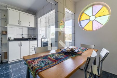 Apartamento à venda com 147m², 2 quartos e 2 vagasCozinha