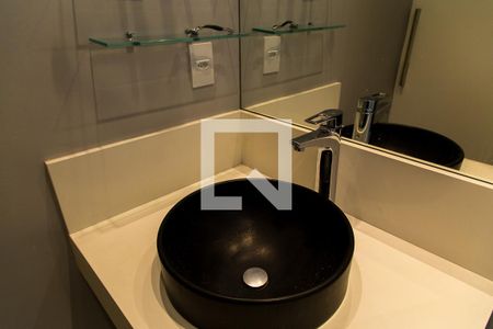 Apartamento à venda com 60m², 1 quarto e 1 vaga Apartamento à venda com 60m², 1 quarto e 1 vagaBanheiro da Suíte