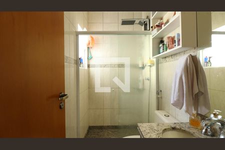 Casa à venda com 155m², 3 quartos e 5 vagasBanheiro da Suíte 1