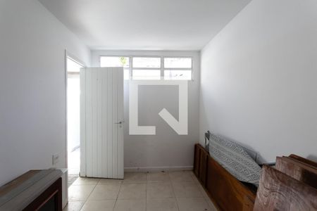Casa para alugar com 350m², 5 quartos e 4 vagas Casa para alugar com 350m², 5 quartos e 4 vagasQuarto de Serviço