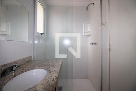 Apartamento à venda com 74m², 2 quartos e 1 vaga Apartamento à venda com 74m², 2 quartos e 1 vagaBanheiro da Suíte