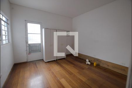 Casa à venda com 400m², 7 quartos e 2 vagas Casa à venda com 400m², 7 quartos e 2 vagasQuarto 5