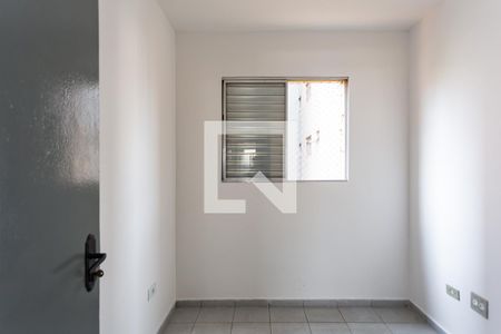 Quarto de apartamento para alugar com 3 quartos, 62m² em Vila Osasco, Osasco