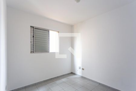 Quarto de apartamento para alugar com 3 quartos, 62m² em Vila Osasco, Osasco