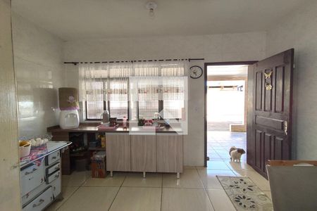 Casa à venda com 100m², 3 quartos e 2 vagas Casa à venda com 100m², 3 quartos e 2 vagasCozinha