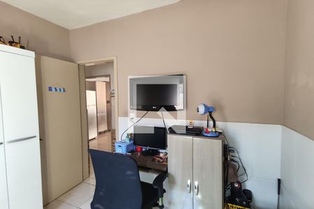 Casa à venda com 100m², 3 quartos e 2 vagas Casa à venda com 100m², 3 quartos e 2 vagasQuarto 3