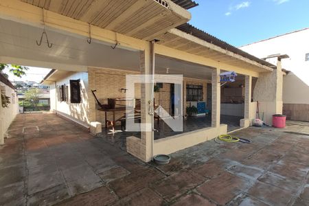 Casa à venda com 100m², 3 quartos e 2 vagas Casa à venda com 100m², 3 quartos e 2 vagasFachada fundos