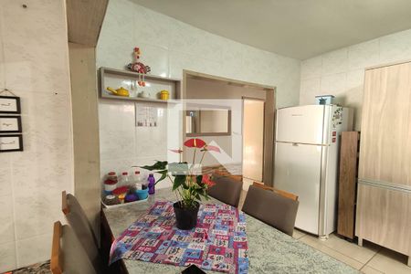 Casa à venda com 100m², 3 quartos e 2 vagas Casa à venda com 100m², 3 quartos e 2 vagasCozinha