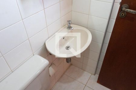 Apartamento à venda com 296m², 4 quartos e 3 vagas Apartamento à venda com 296m², 4 quartos e 3 vagasBANHEIRO QUARTO DA ÁREA DE SERVIÇO