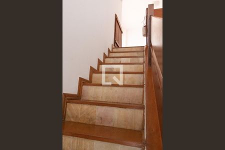 Apartamento à venda com 296m², 4 quartos e 3 vagas Apartamento à venda com 296m², 4 quartos e 3 vagasESCADAS ACESSOS