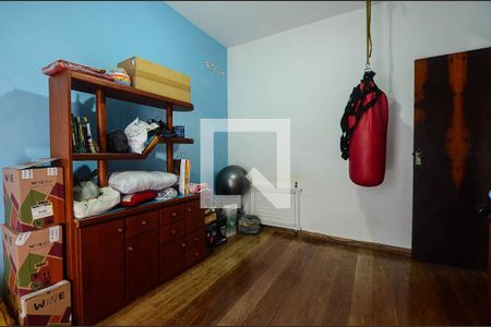 Apartamento à venda com 180m², 4 quartos e 3 vagasQuarto 2