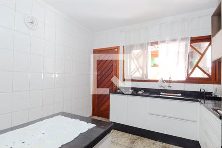 Casa à venda com 205m², 4 quartos e 3 vagasCozinha