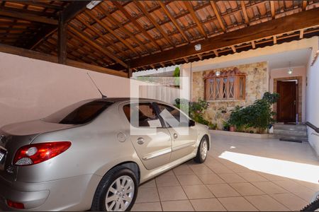 Casa à venda com 205m², 4 quartos e 3 vagasGaragem