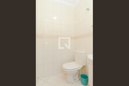 Casa à venda com 205m², 4 quartos e 3 vagasBanheiro da Suíte 2