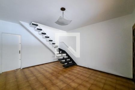 Sala de casa para alugar com 2 quartos, 115m² em Rudge Ramos, São Bernardo do Campo