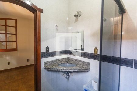 Casa à venda com 503m², 4 quartos e 4 vagasBanheiro da Suíte 2
