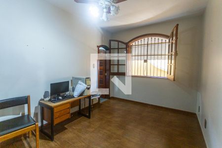 Casa à venda com 503m², 4 quartos e 4 vagasSuíte 2